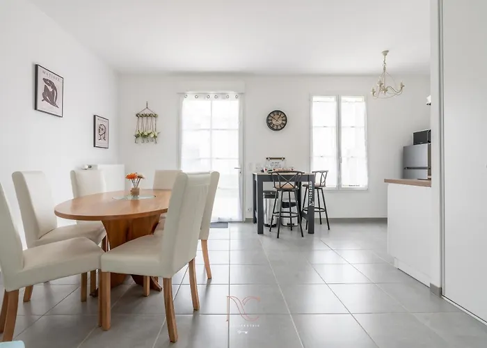 *Disneyland-Paris* 8 Pers, Wifi, Netflix, Parking